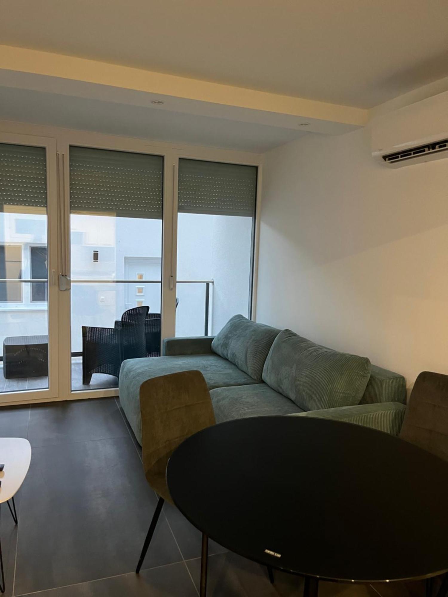 Sunday Rose Apartment Zamardi
